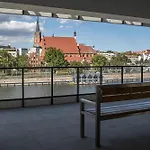 Nad Odrą - Luksusowy Z Widokiem Na Odrę, Tarasem I Klimatyzacją Apartament *